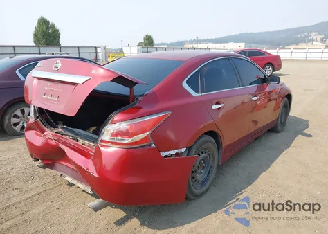 2015 Nissan Altima 2.5/2.5 S/2.5 Sl/2.5 Sv из США, поврежденный, VIN 1N4AL3AP3FN311545